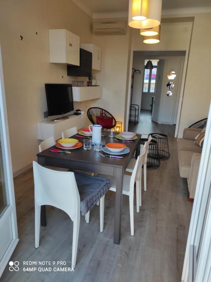 Pretty And Quiet Top Floor 2 Bedroom Flat In The Port Area Of Nice Eksteriør billede