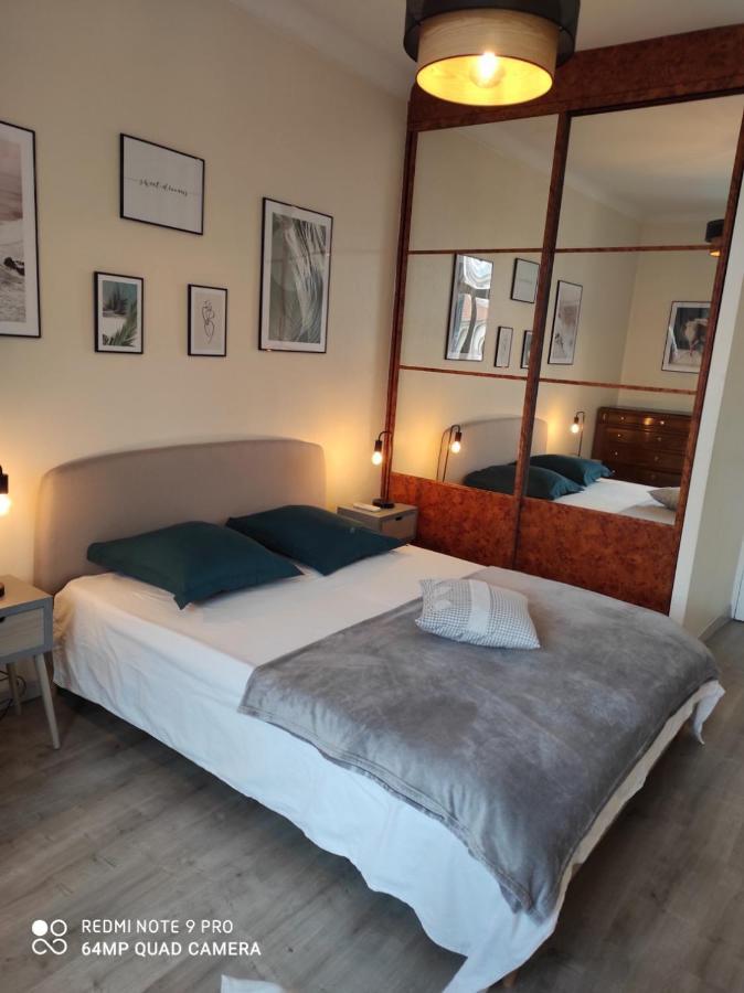 Pretty And Quiet Top Floor 2 Bedroom Flat In The Port Area Of Nice Eksteriør billede